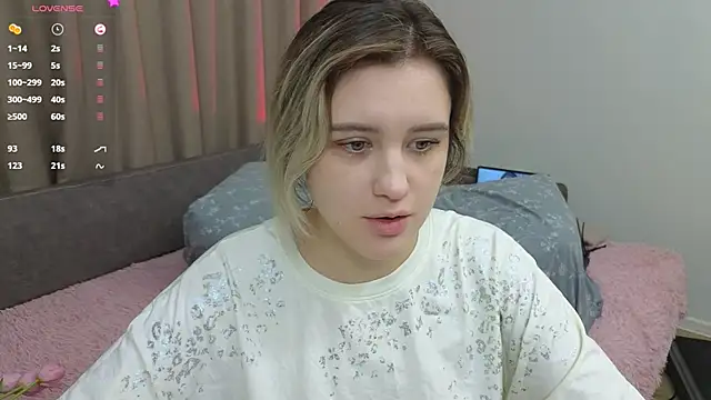 Snapshot of dusyastar chatting on 12-23-24, 03:01 dusyastar online show from 12-23-24, 03:01