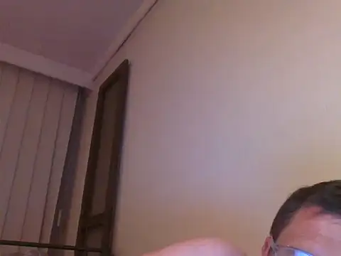 Snapshot of Ilikegranny666 chatting on 03-08-26, 02:37 Ilikegranny666 online show from 03-08-26, 02:37