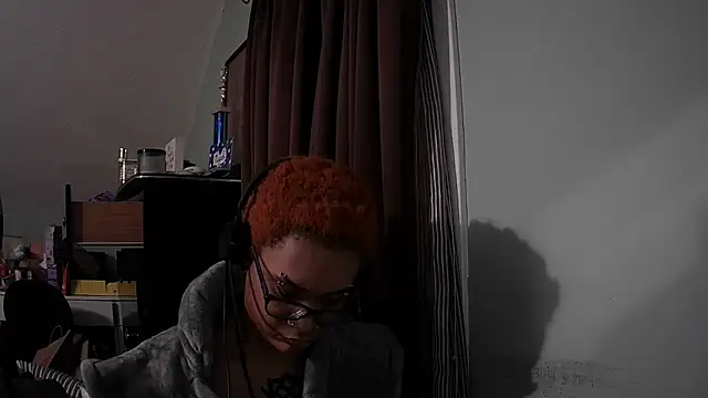 nickytheehawtie online show from 04-30-26, 12:50