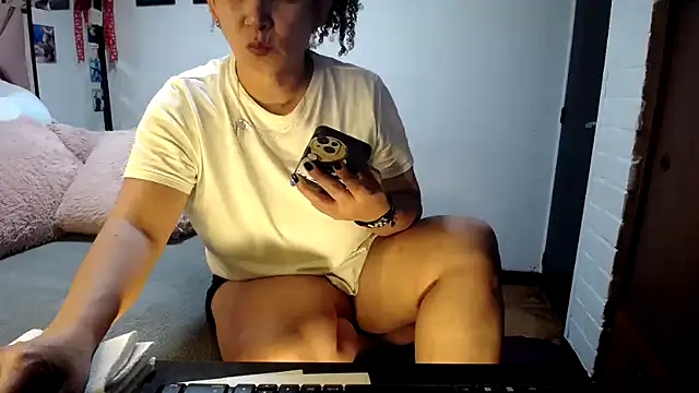 maturehoxx online show from 10-25-25, 03:03