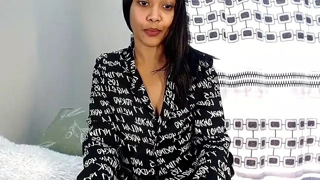  MoniqueLovay  online show from 07-07-26, 11:14