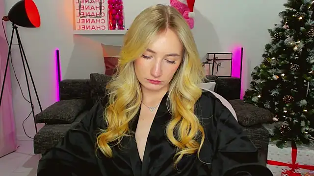 bella  rose online show from 12-16-24, 07:21