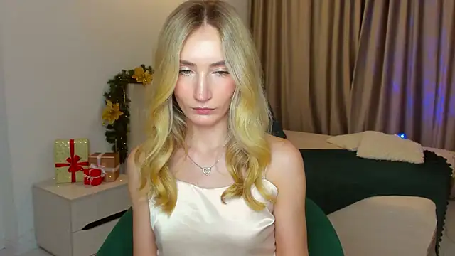 bella  rose online show from 12-18-24, 01:12