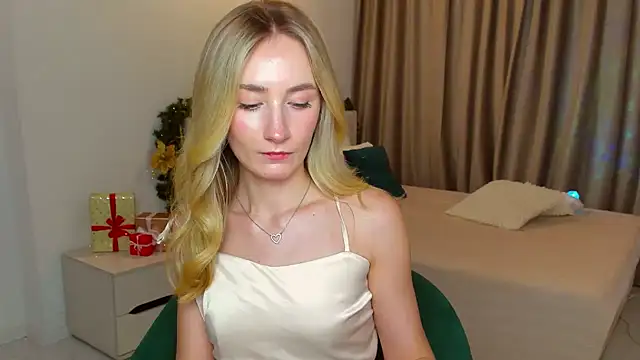 bella  rose online show from 12-18-24, 07:19