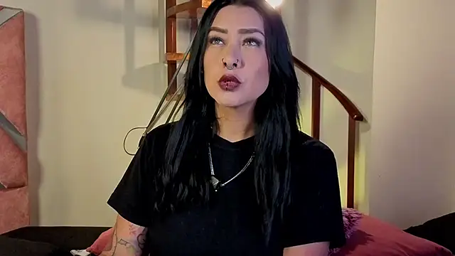  kelly hous36 online show from 06-19-26, 01:04