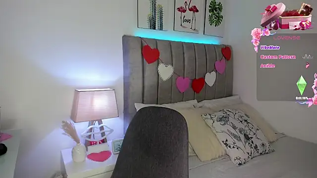 Snapshot of Katysmith26 chatting on 02-13-25, 06:09 Katysmith26 online show from 02-13-25, 06:09