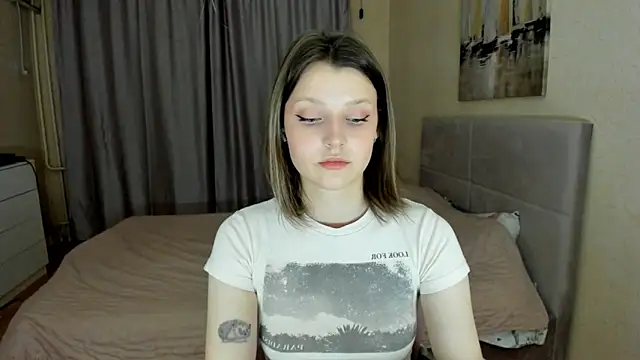 SoniNesti online show from 10-15-25, 02:50