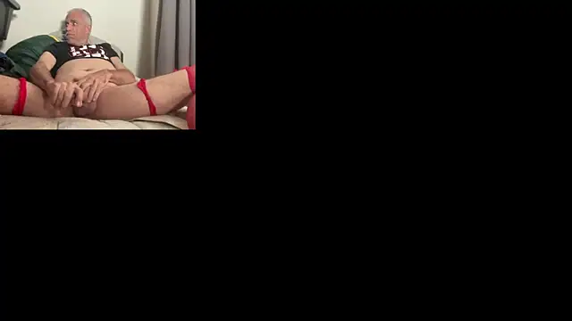 Snapshot of texpig chatting on 12-23-24, 03:01 texpig online show from 12-23-24, 03:01