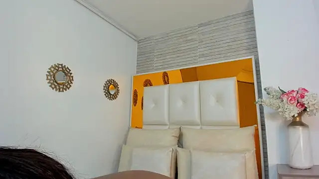 ShaniaBrownn online show from 01-30-25, 07:48