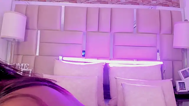 ShaniaBrownn online show from 09-12-25, 07:36