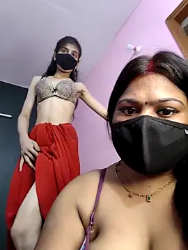 Snapshot of cutee__crazy chatting on 04-04-26, 02:03 cutee crazy online show from 04-04-26, 02:03