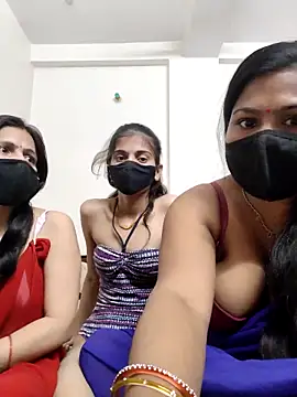 Snapshot of cutee__crazy chatting on 05-09-26, 01:49 cutee crazy online show from 05-09-26, 01:49