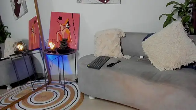 sweet mia23 online show from 11-02-25, 06:38