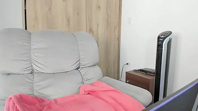 xspecialoomx online show from 05-02-26, 07:30