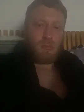 Snapshot of rippedbritish chatting on 03-12-25, 12:42 rippedbritish online show from 03-12-25, 12:42