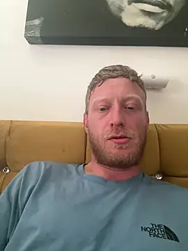 Snapshot of rippedbritish chatting on 04-12-26, 01:38 rippedbritish online show from 04-12-26, 01:38