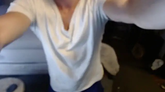 Snapshot of slapsmacks chatting on 12-23-24, 06:05 slapsmacks online show from 12-23-24, 06:05