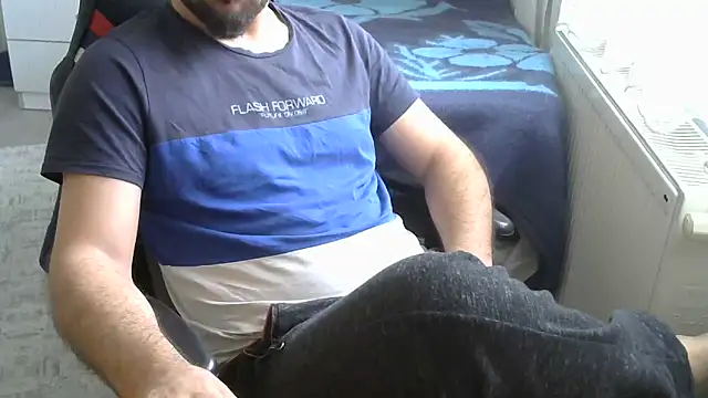 Snapshot of crazybaby5461 chatting on 04-02-26, 10:02 crazybaby5461 online show from 04-02-26, 10:02