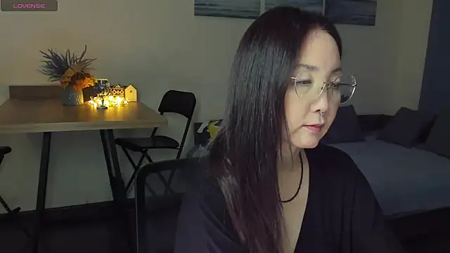 Snapshot of AvroraSakura chatting on 12-16-24, 02:49 AvroraSakura online show from 12-16-24, 02:49