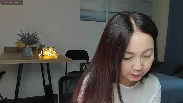 Snapshot of AvroraSakura chatting on 02-14-25, 02:23 AvroraSakura online show from 02-14-25, 02:23