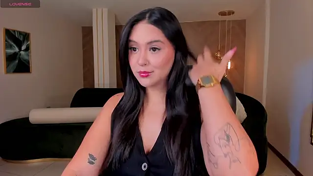 ToriCrossX online show from 12-20-25, 12:12