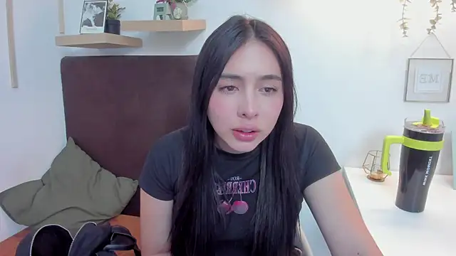 isabella jade online show from 01-30-25, 07:37