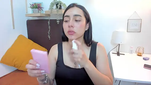 isabella jade online show from 03-22-25, 05:20