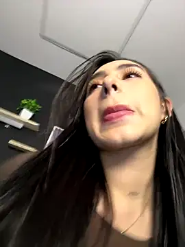 isabella jade online show from 11-22-25, 01:04