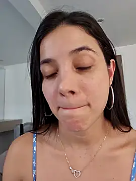 Snapshot of miaeyes chatting on 12-06-24, 06:28 miaeyes online show from 12-06-24, 06:28