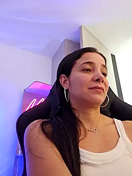 Snapshot of miaeyes chatting on 01-18-25, 01:51 miaeyes online show from 01-18-25, 01:51