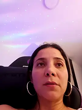 Snapshot of miaeyes chatting on 01-19-25, 01:53 miaeyes online show from 01-19-25, 01:53