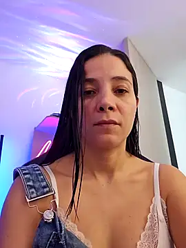 miaeyes online show from 01-16-26, 01:26