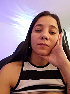 miaeyes online show from 02-02-26, 01:54