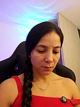 miaeyes online show from 02-06-26, 01:58