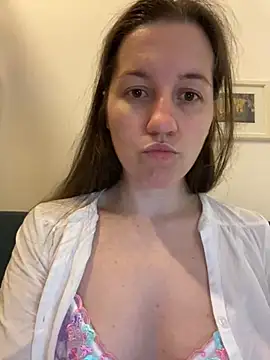 Snapshot of Nicole-Ray chatting on 10-12-25, 10:14 Nicole-Ray online show from 10-12-25, 10:14