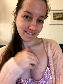 Snapshot of Nicole-Ray chatting on 10-24-25, 05:48 Nicole-Ray online show from 10-24-25, 05:48