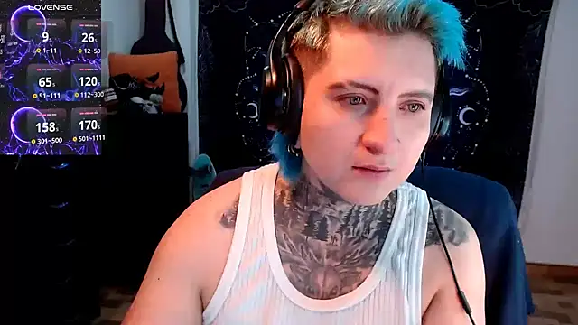 Marieblueeyes online show from 02-18-25, 03:31