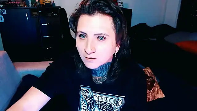 Snapshot of Marieblueeyes chatting on 09-30-25, 01:10 Marieblueeyes online show from 09-30-25, 01:10