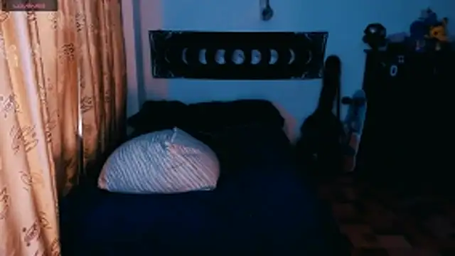 Snapshot of Marieblueeyes chatting on 10-26-25, 09:21 Marieblueeyes online show from 10-26-25, 09:21