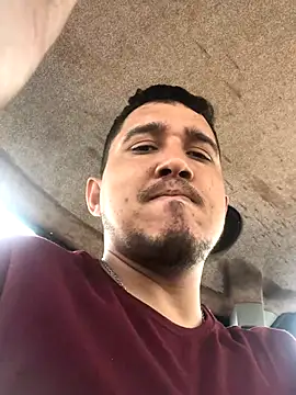 Snapshot of jv04bm254 chatting on 10-29-25, 01:24 jv04bm254 online show from 10-29-25, 01:24