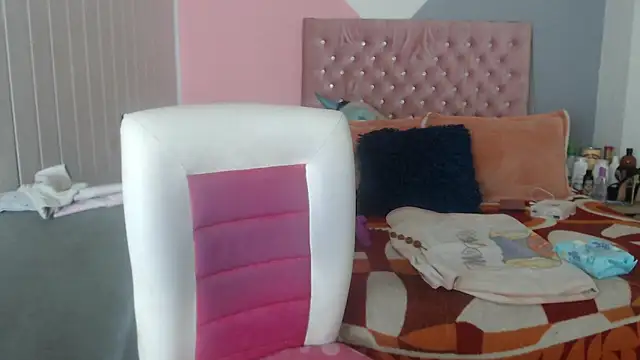 Snapshot of Negrabig chatting on 02-18-25, 03:31 Negrabig online show from 02-18-25, 03:31