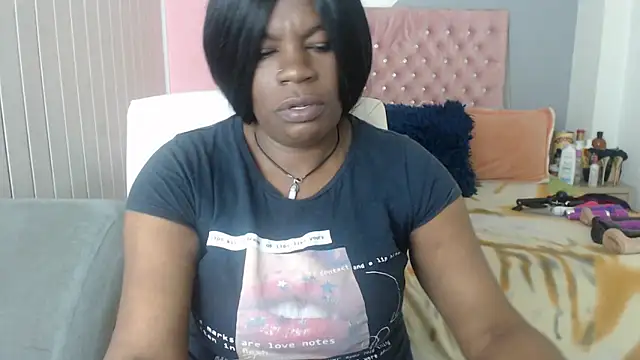 Snapshot of Negrabig chatting on 02-28-25, 09:58 Negrabig online show from 02-28-25, 09:58