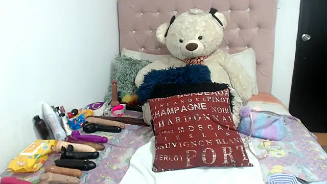 Snapshot of Negrabig chatting on 10-13-25, 03:17 Negrabig online show from 10-13-25, 03:17