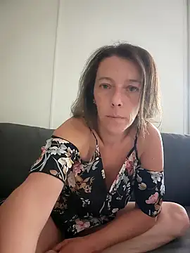 Snapshot of Oriane_Jackson chatting on 07-17-26, 10:33 Oriane Jackson online show from 07-17-26, 10:33