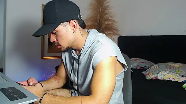 Markboyl online show from 03-24-26, 04:56