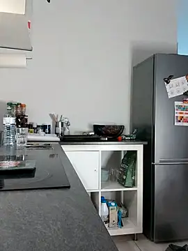 Snapshot of clara-francaise chatting on 09-18-25, 06:43 clara-francaise online show from 09-18-25, 06:43