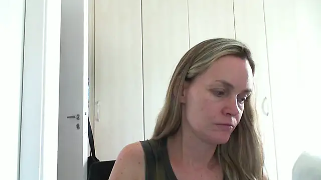 Snapshot of Annylove1 chatting on 01-16-25, 02:19 Annylove1 online show from 01-16-25, 02:19