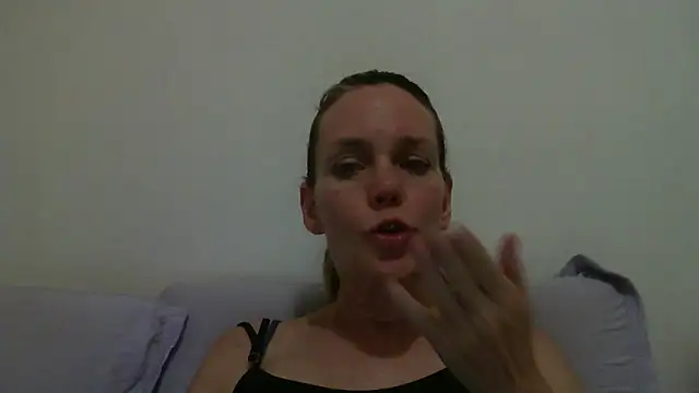 Snapshot of Annylove1 chatting on 01-19-25, 01:21 Annylove1 online show from 01-19-25, 01:21