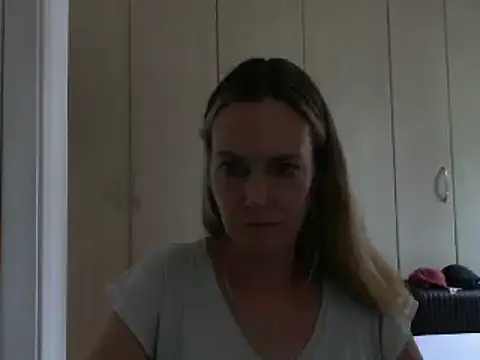 Snapshot of Annylove1 chatting on 01-31-25, 01:23 Annylove1 online show from 01-31-25, 01:23