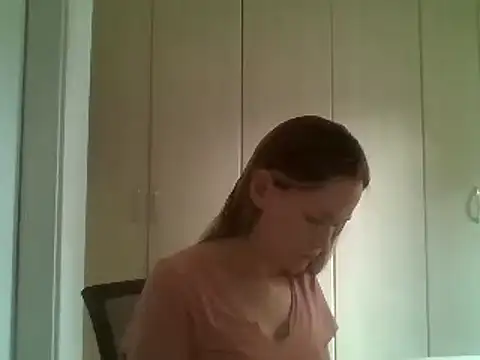 Snapshot of Annylove1 chatting on 03-06-25, 10:52 Annylove1 online show from 03-06-25, 10:52